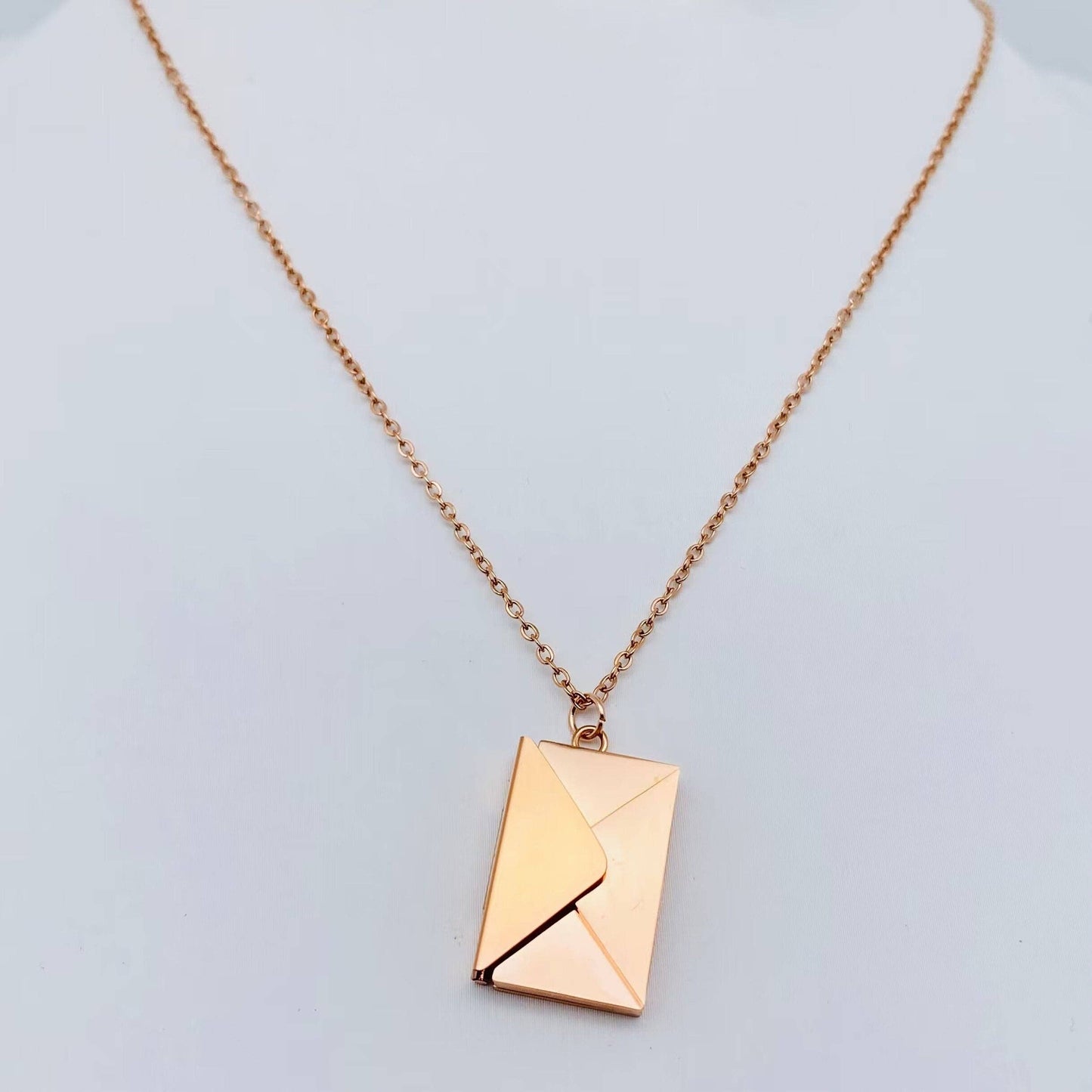 "I Love You" Openable Envelope Necklace
