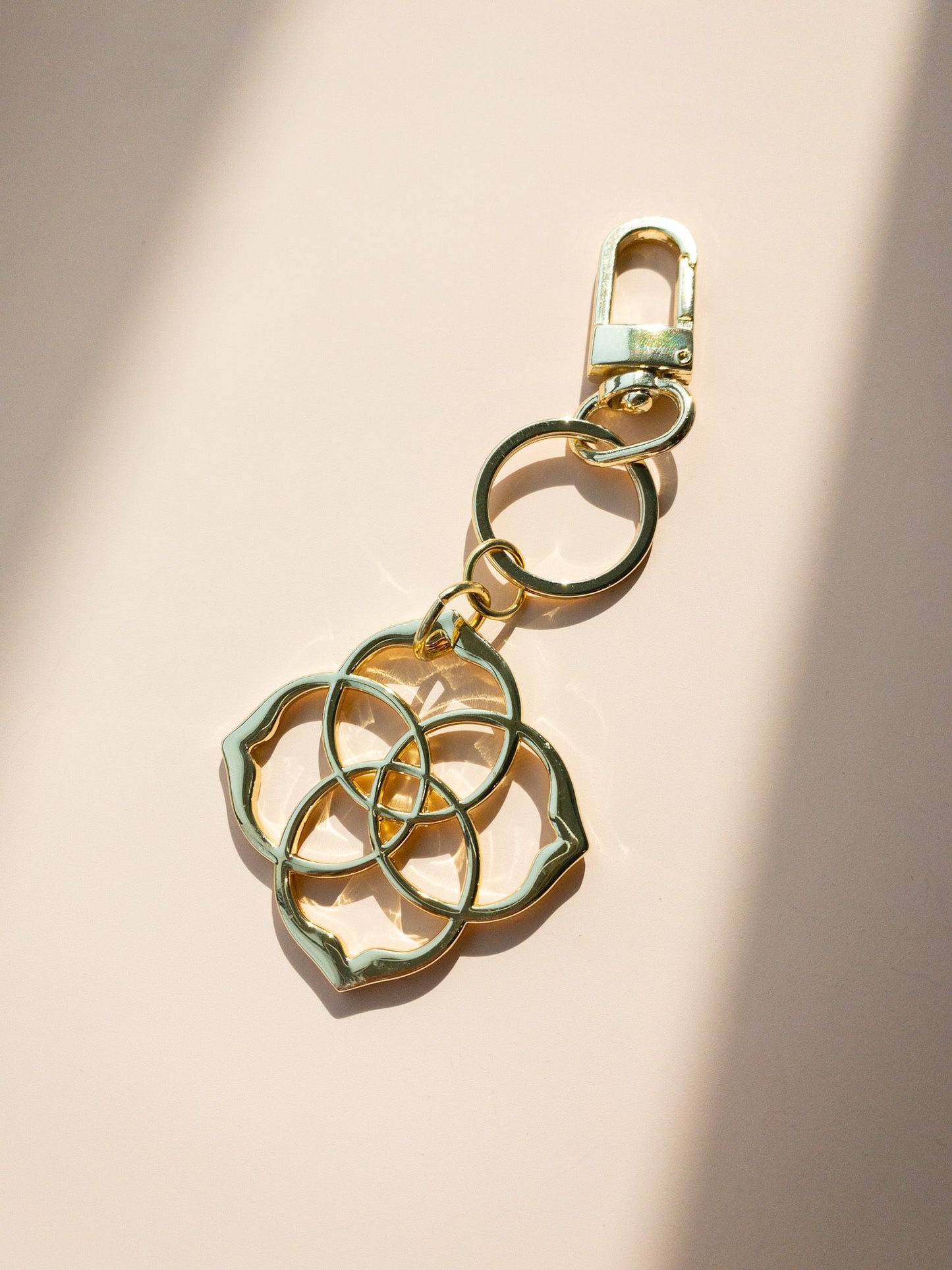 Kendra Scott Dira Medallion Keychain