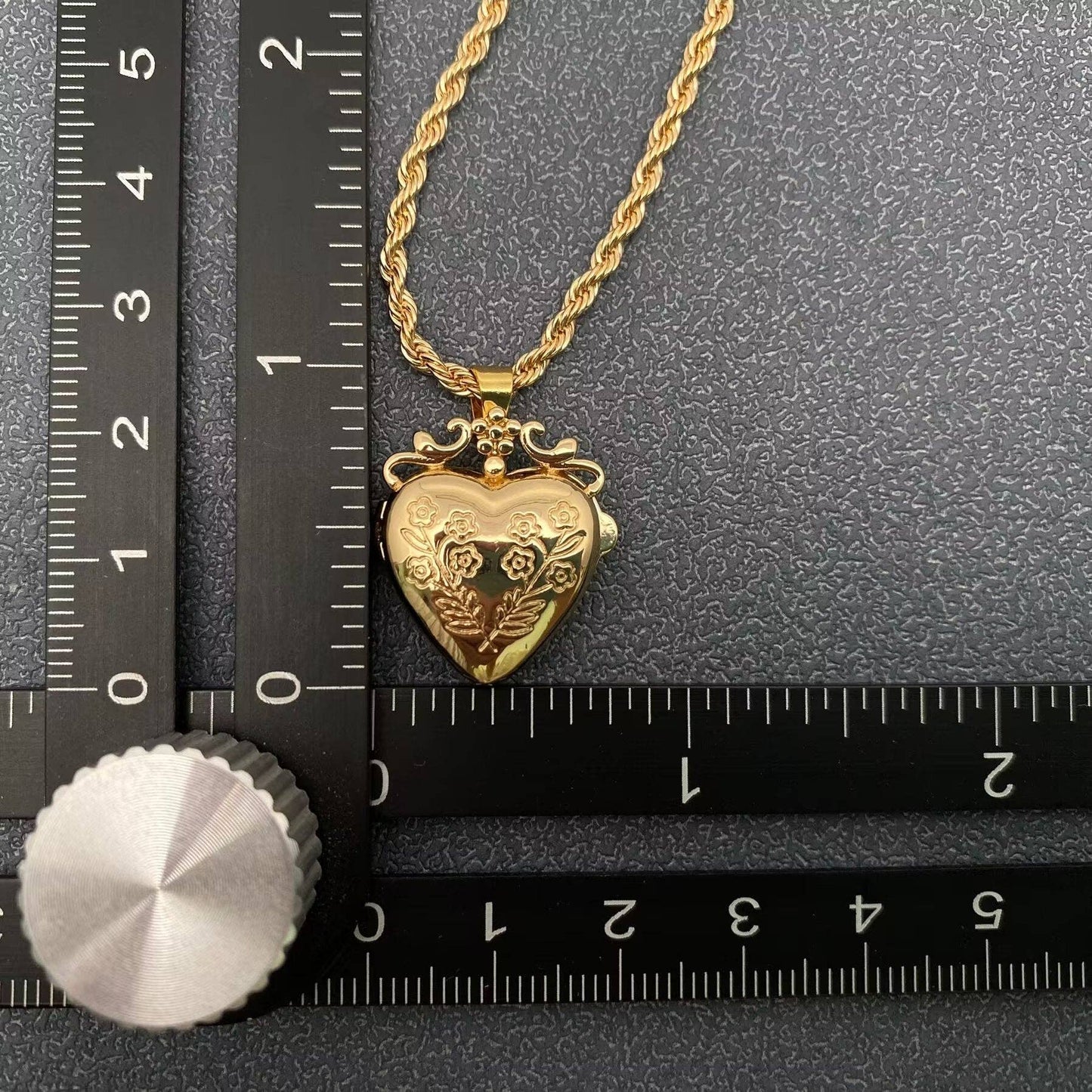 Flowers Heart Locket Gold-plated Necklace