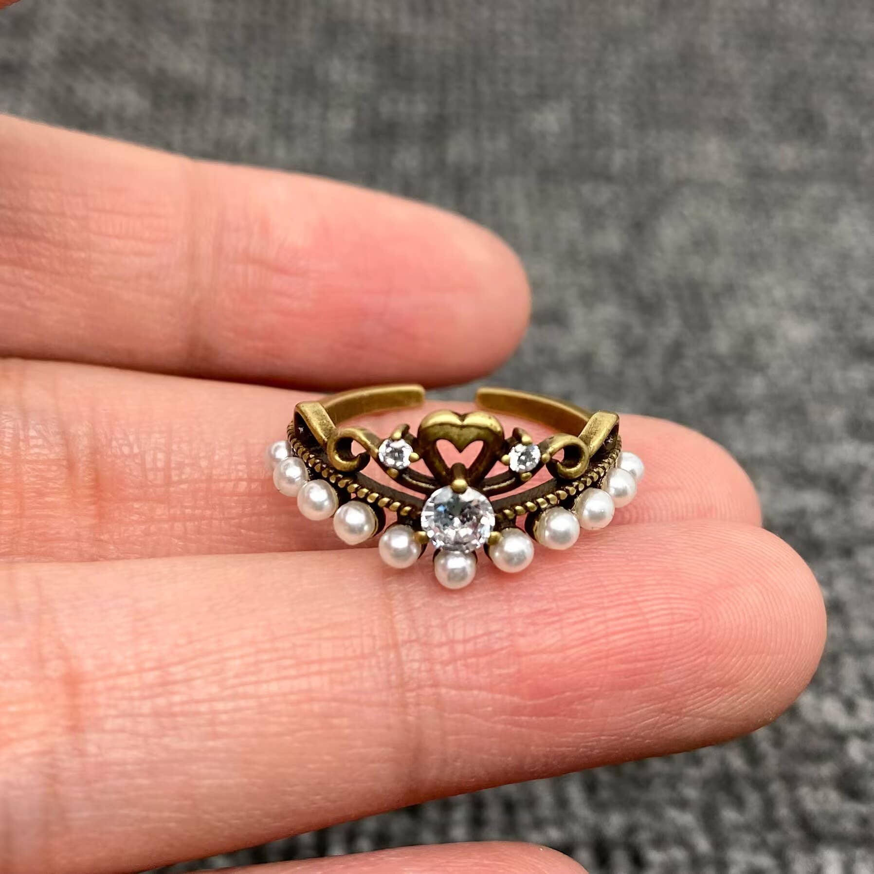 Antique-Inspired Pearl Crown Adjustable Ring
