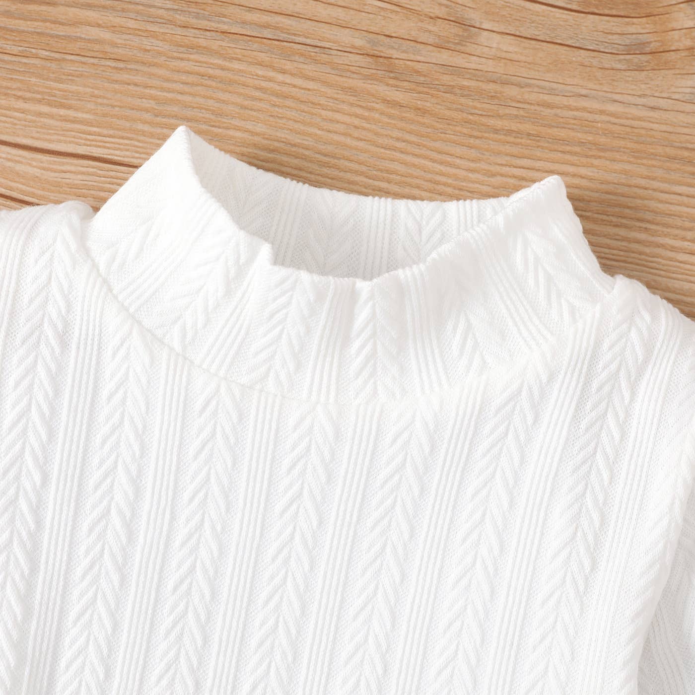 2 piece Girl Textured Fabric Bandage Skirt Set