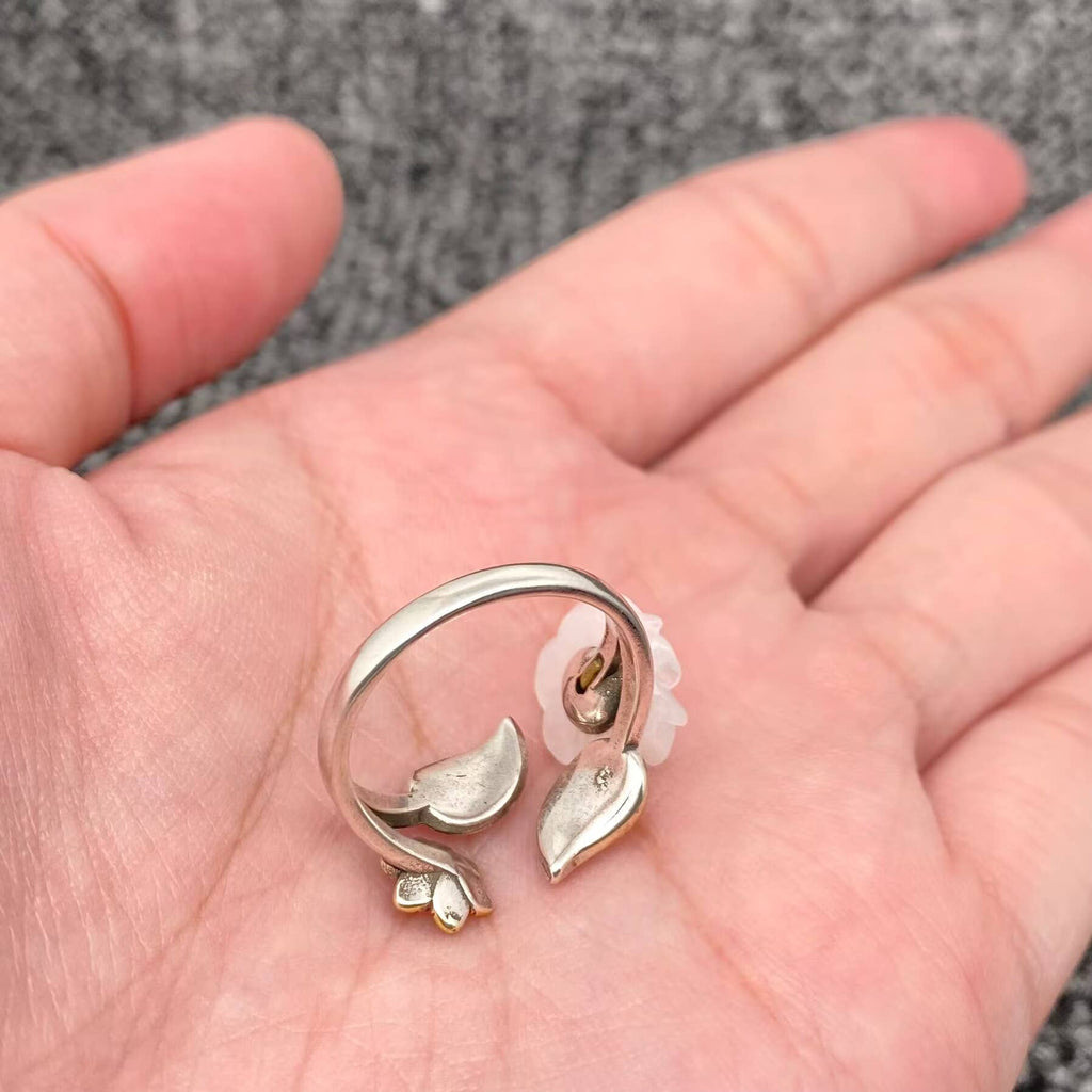 Vintage-Inspired White Blossom Adjustable Ring