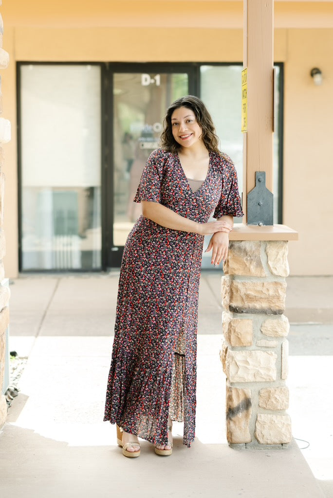 Vintage Floral Print Flutter Sleeve Maxi Dress