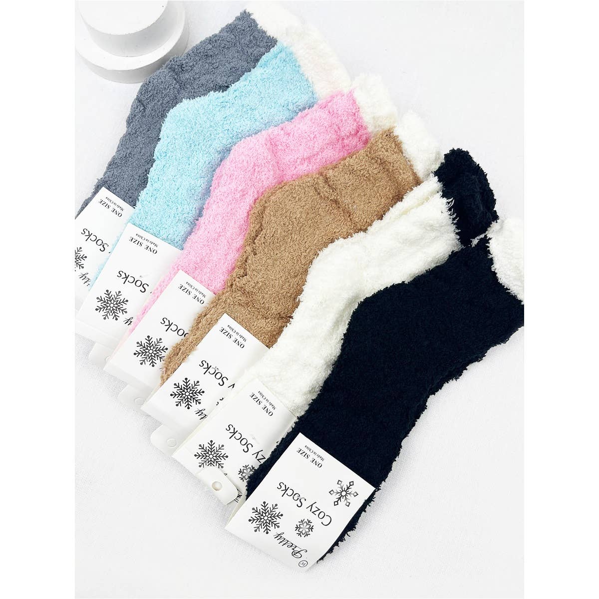 Two Tone Solid Cable Pattern Cozy Socks