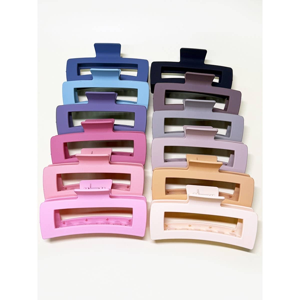 Oversized Matte Hair Claw Clip