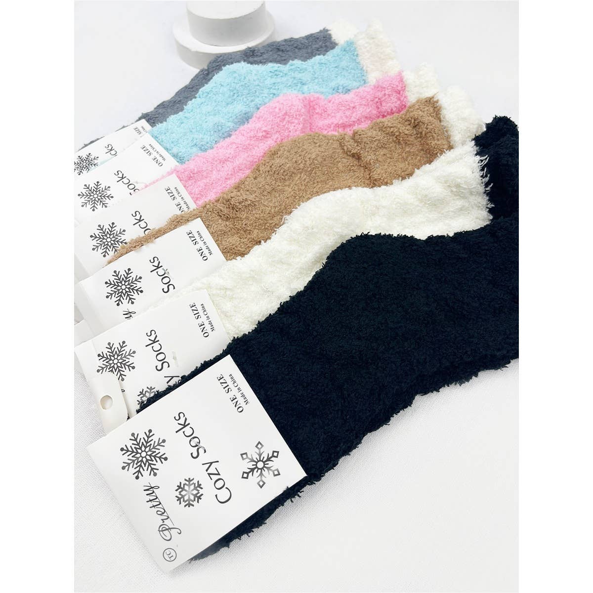 Two Tone Solid Cable Pattern Cozy Socks