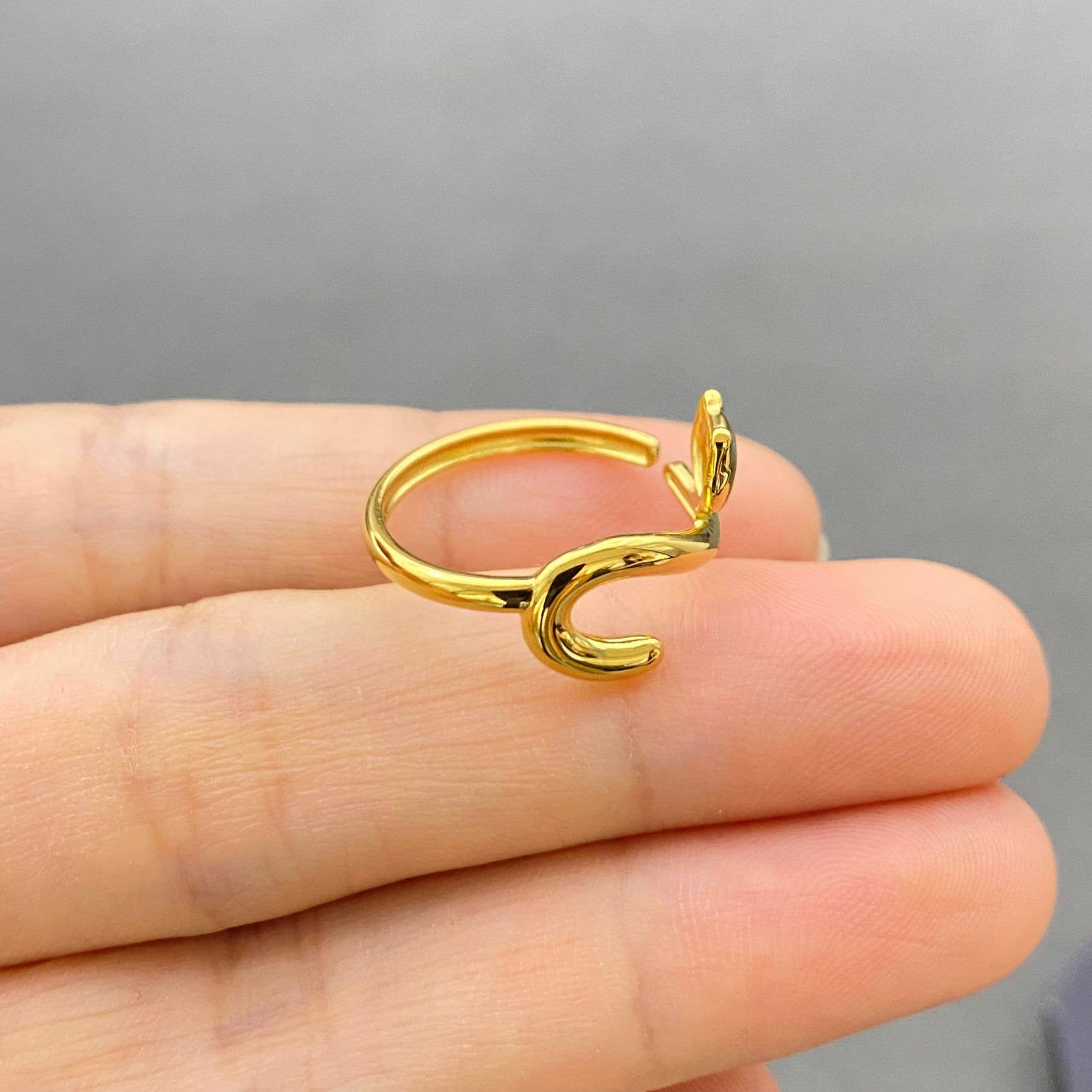 18K Gold Plated Curled Cat Adjustable Ring