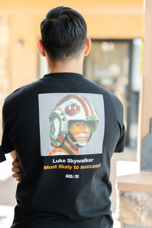 DC Men's Star Wars Luke Skywalker Tee