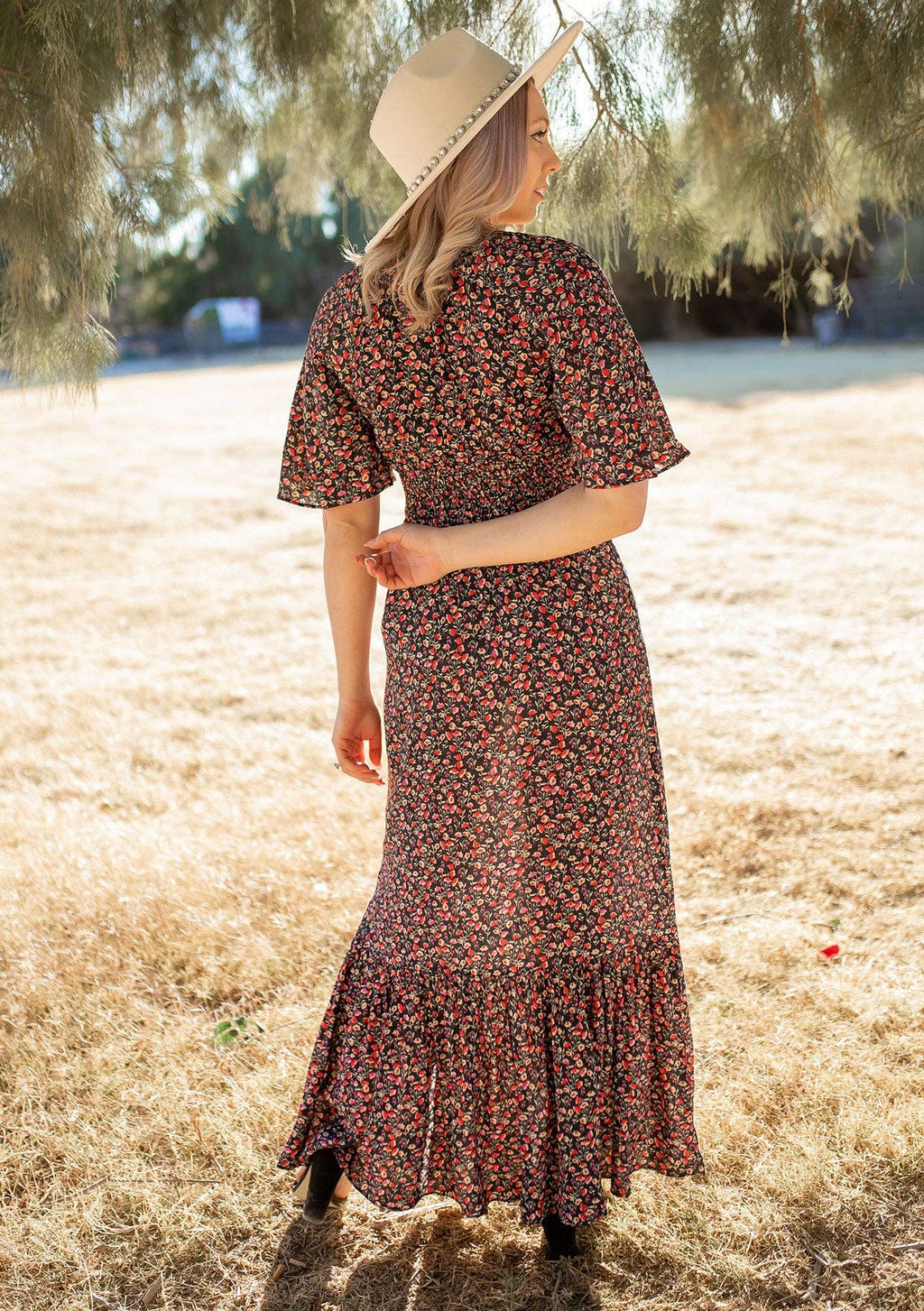 Vintage Floral Print Flutter Sleeve Maxi Dress
