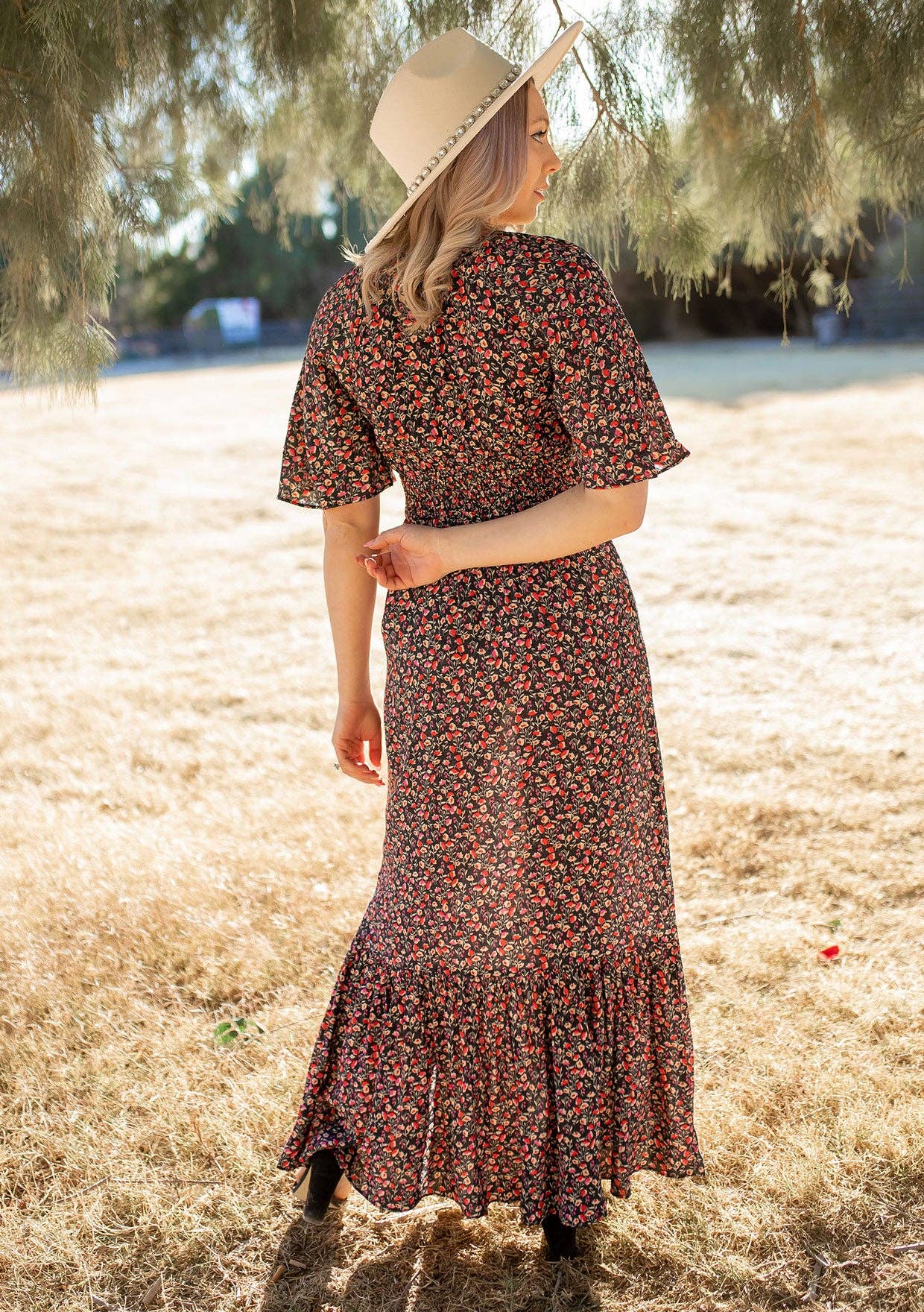 Vintage Floral Print Flutter Sleeve Maxi Dress