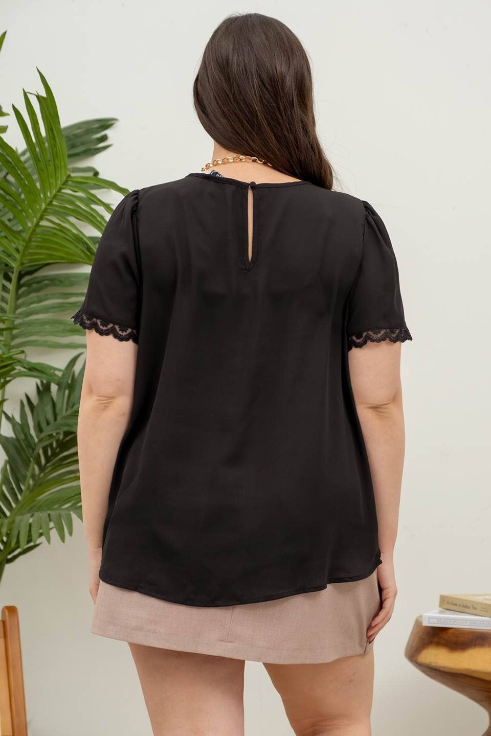 Plus Short Sleeve Lace Trim Pleated Top