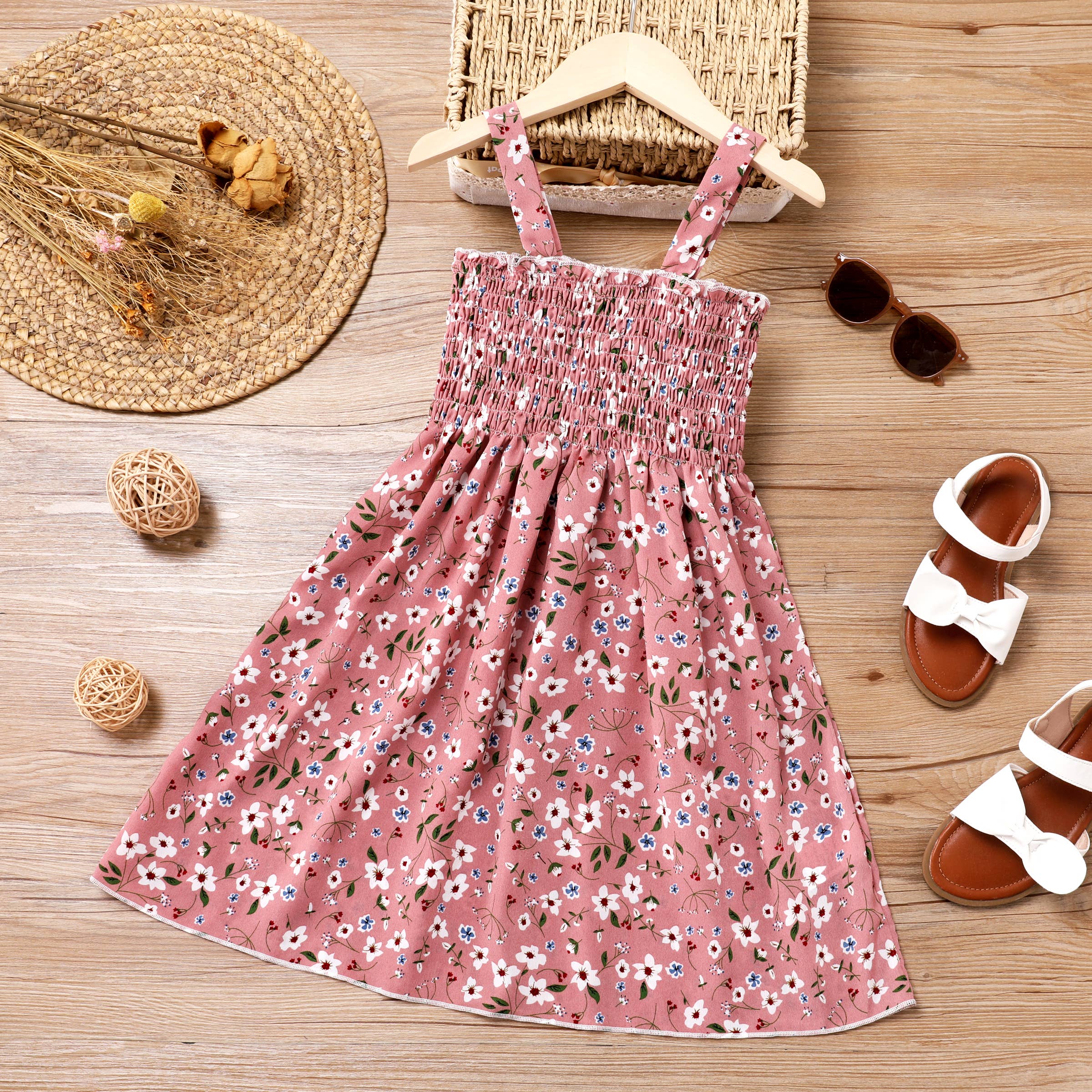 Girls Sweet Smocking Floral Dress