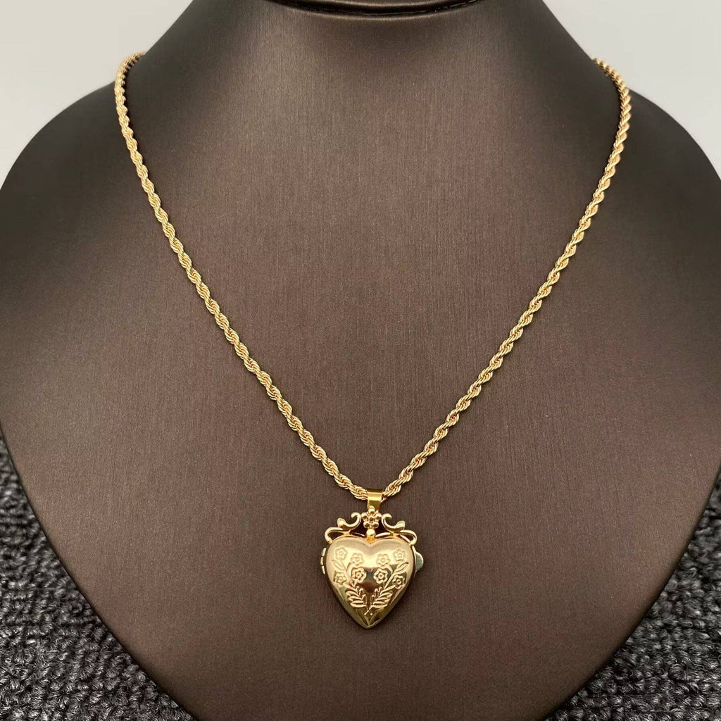 Flowers Heart Locket Gold-plated Necklace