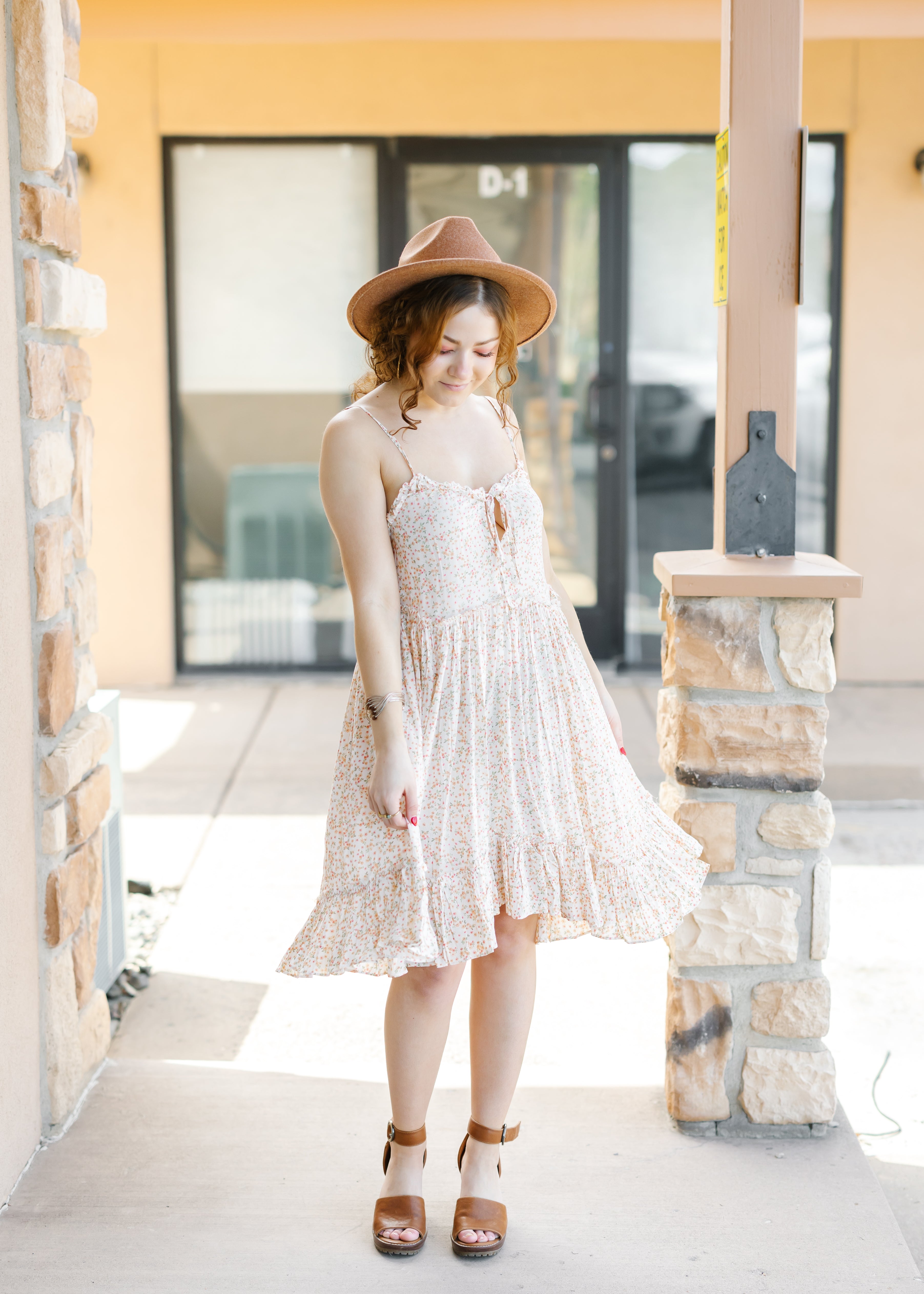 Ditsy Floral Print Sleeveless Panel Mini Dress