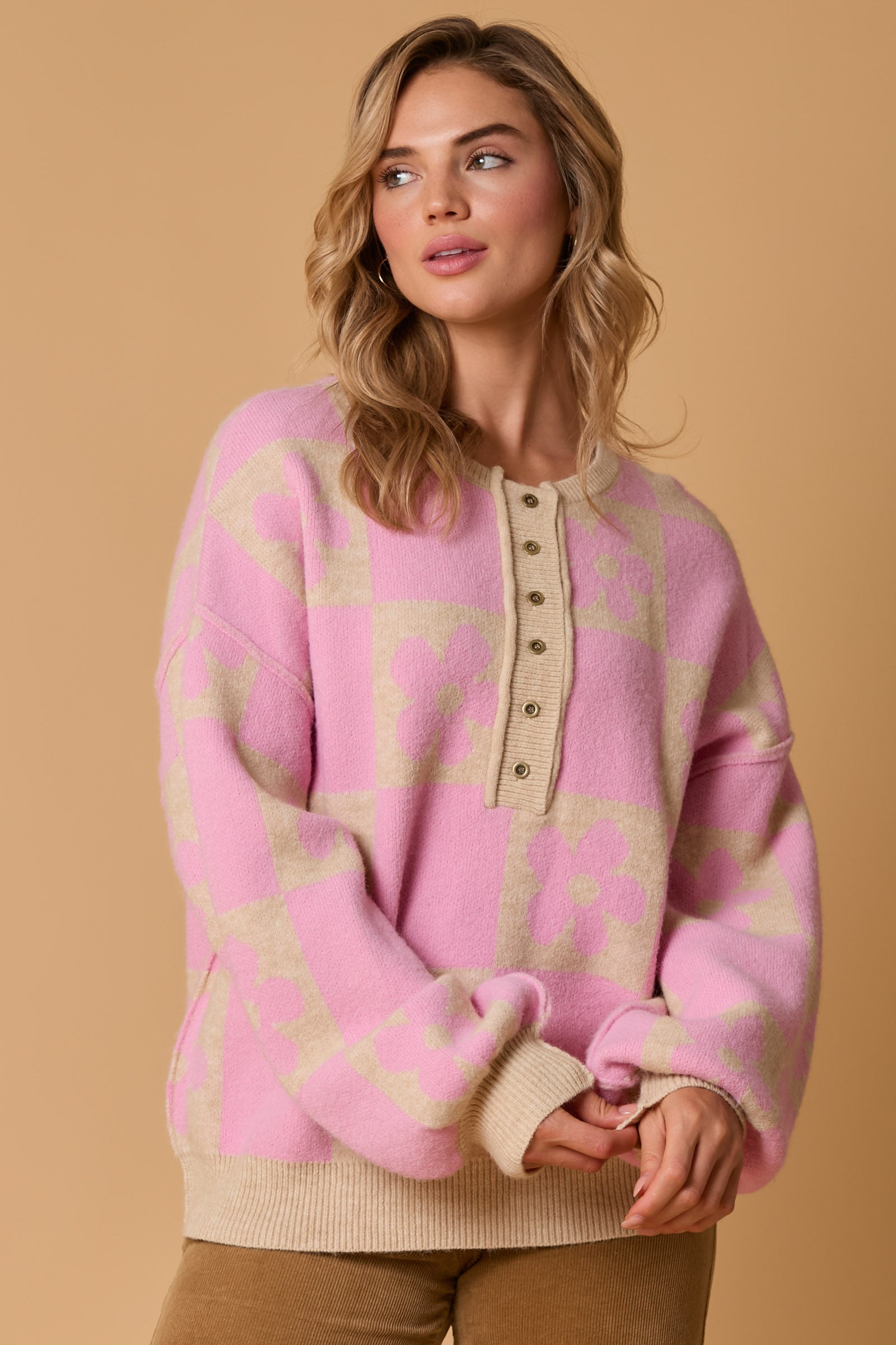 Flower LS Knit Sweater w/Front Button