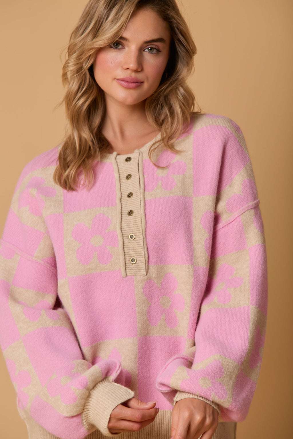 Flower LS Knit Sweater w/Front Button