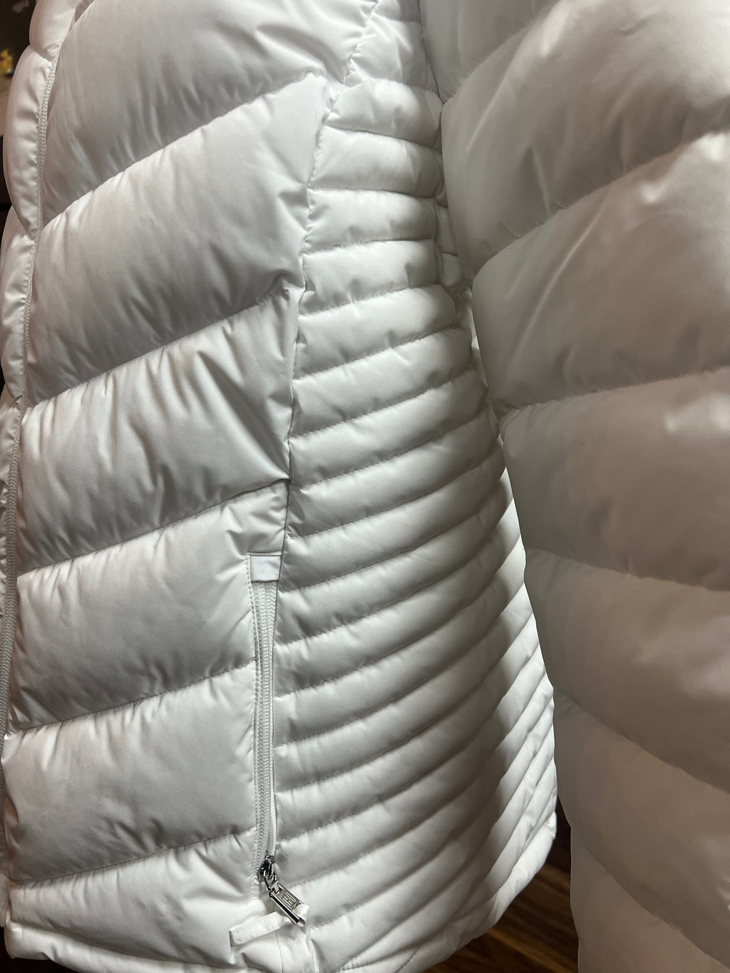 Tommy Hilfiger White Hooded Puffer Jacket – New Without Tags