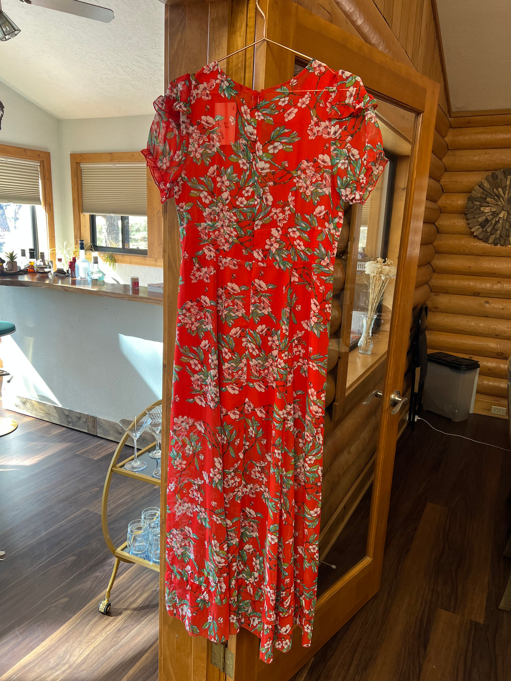Scarlet Blossom Floral Maxi Dress with Plunging V-Neck & Front Slit-Gently Used