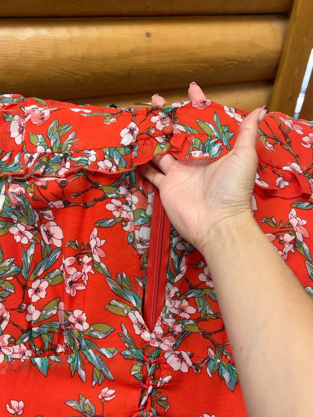 Scarlet Blossom Floral Maxi Dress with Plunging V-Neck & Front Slit-Gently Used