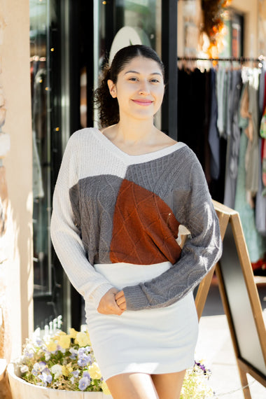 Light Weight Colorblock Knit Sweater