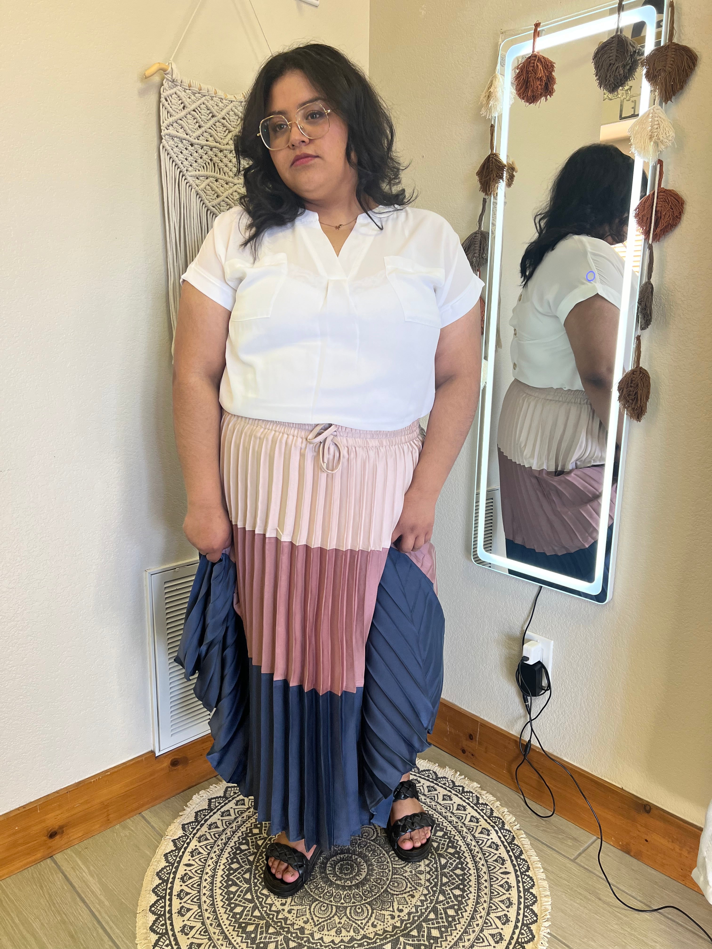 Plus Size Split Neck Front Pocket Top