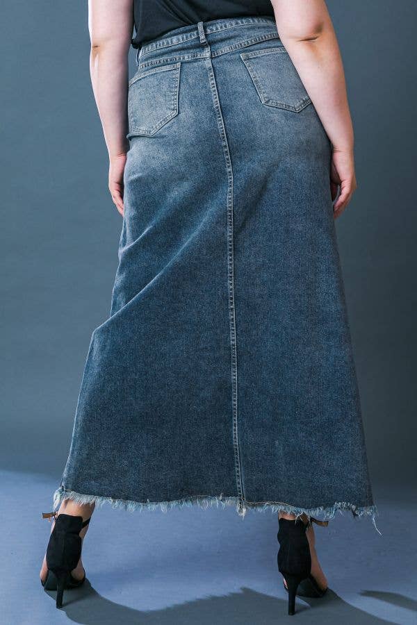 Plus Size Fray Denim Skirt