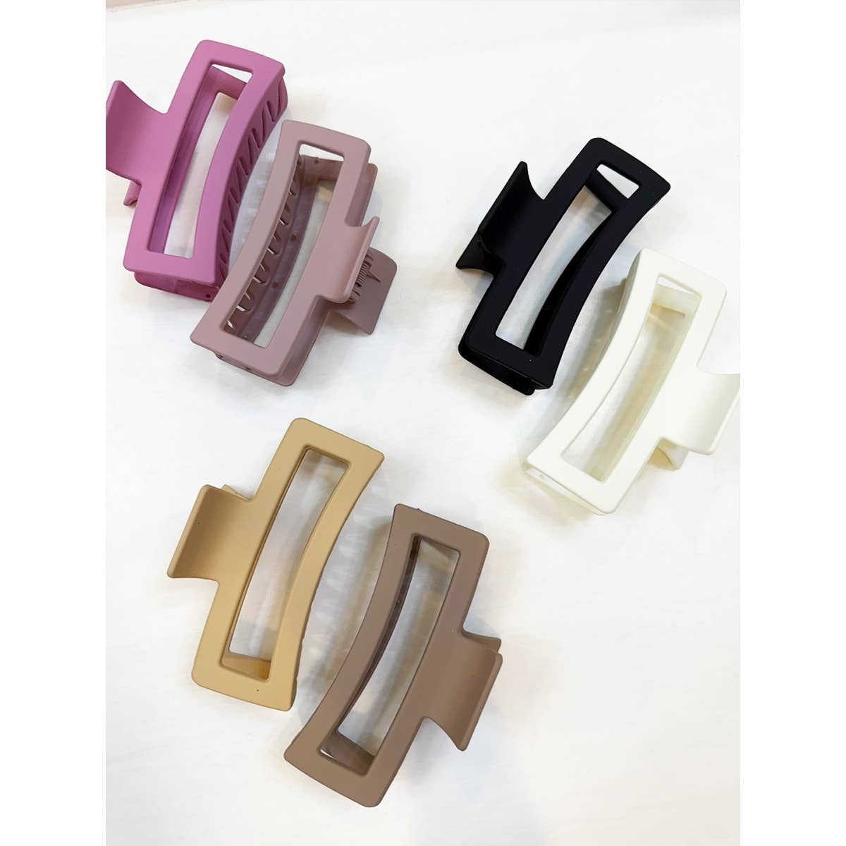 Jumbo Size Cut Out Rectangle Hair Claw Clip