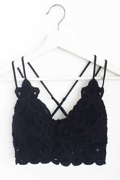 Criss Cross Strap & Stretchy Smocking Back Crochet Scalloped Lace Bralette  Top | Removable Padded Bra : : Clothing, Shoes & Accessories
